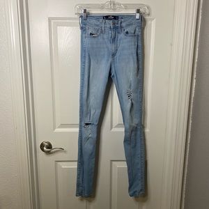 Hollister ultra high rise supper skinny jeans size 24 Long